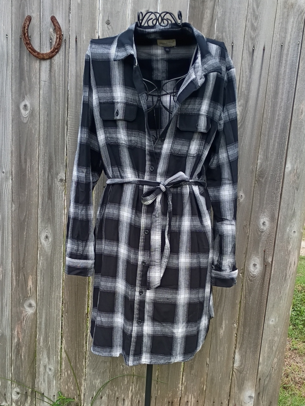 Universal Thread Black & White Plaid Tie-Waist Shirt Dress